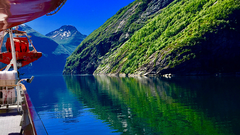 Norska fjordar med Hurtigruten